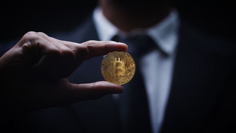 Global Interest in Bitcoin Reserves Gains Political Backing
