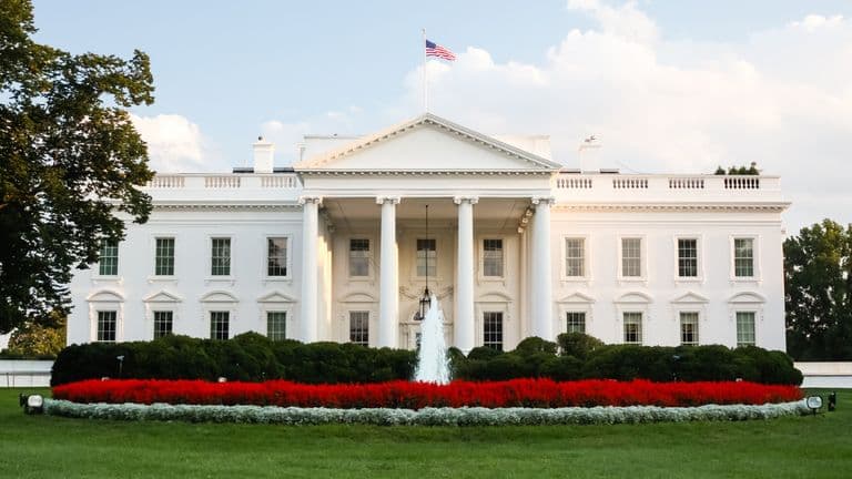 Trump to Host First White House Crypto Summit on March 7