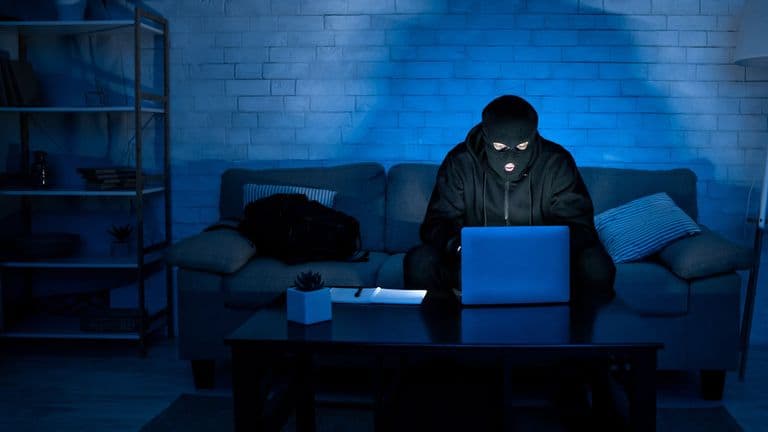 Scam Alert: Fake Emails Target Coinbase and Gemini Users