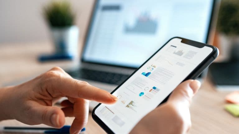 Phantom Wallet Launches Easy Mobile Perps Trading