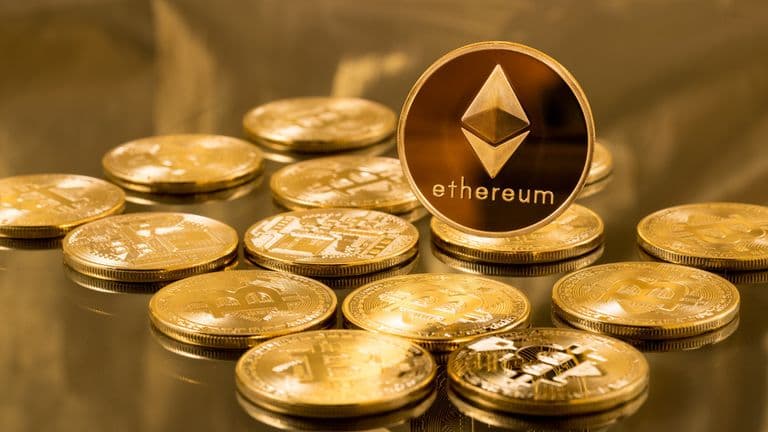bitcoin__altcoin__-_2025-11-19T154545.608.jpg