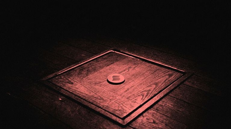 SOL Slips Below Its Last Dip. Will the $97.30 Floor Hold?
